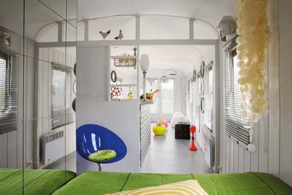 Ландшафт в цветах: серый, светло-серый, белый, темно-зеленый, бежевый. Ландшафт в .